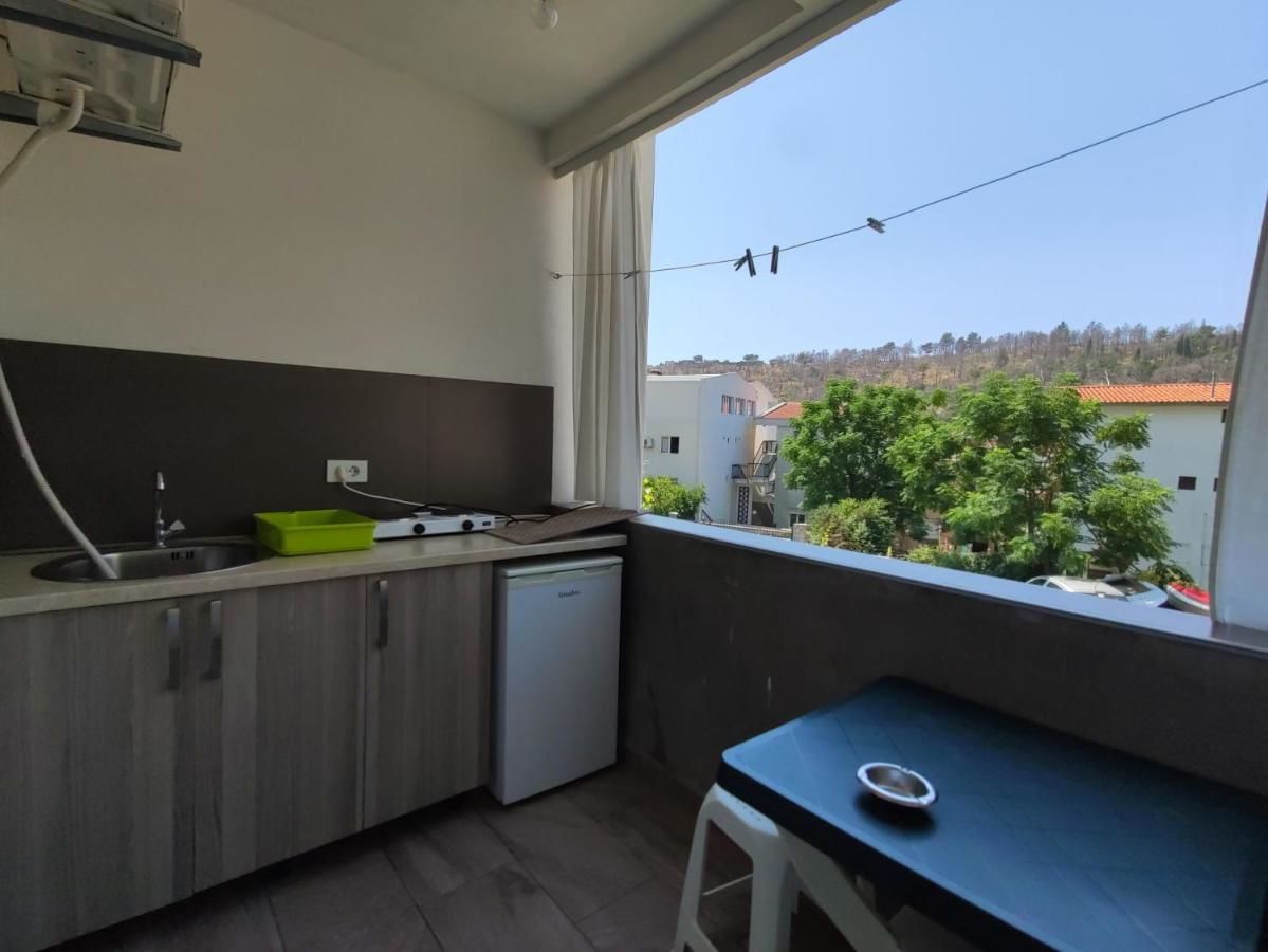 Апартаменты Apartments Miladinovic Сутоморе