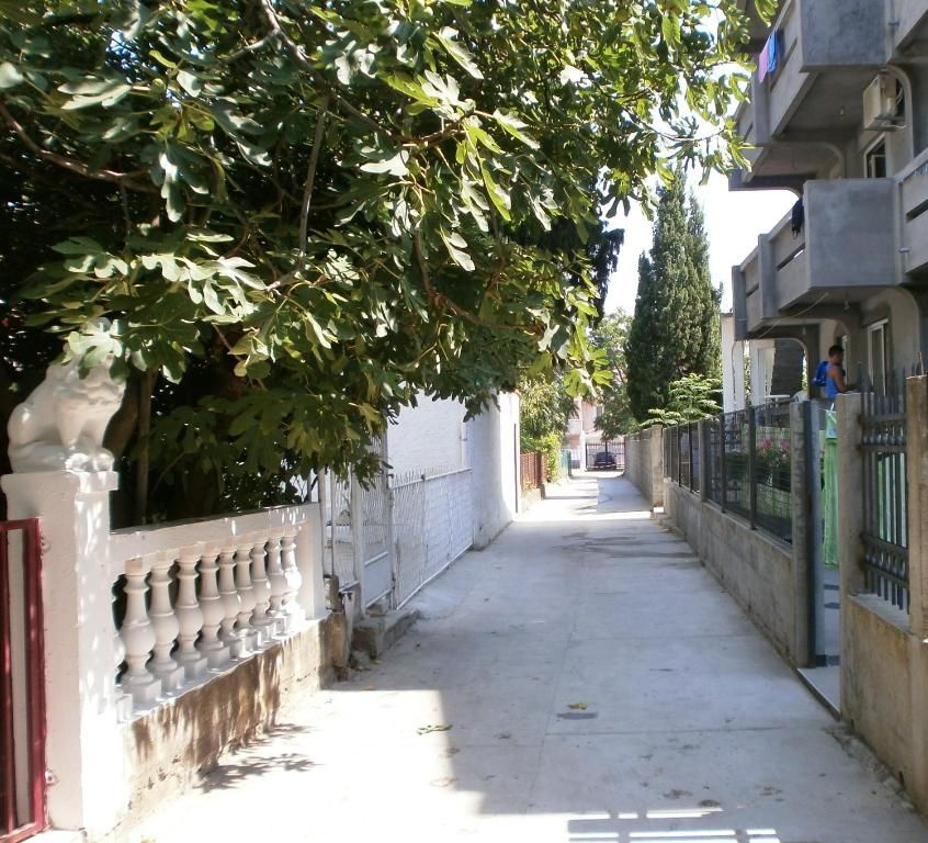 Апартаменты Apartments Miladinovic Сутоморе-54