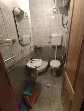 Апартаменты Apartments Miladinovic Сутоморе Апартаменты с балконом-1