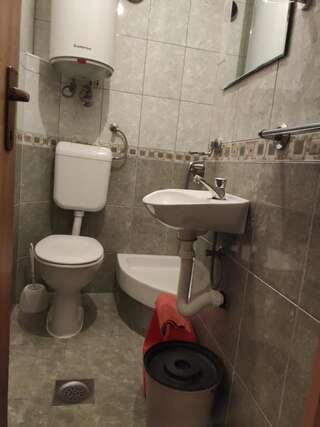 Апартаменты Apartments Miladinovic Сутоморе Апартаменты с балконом-4