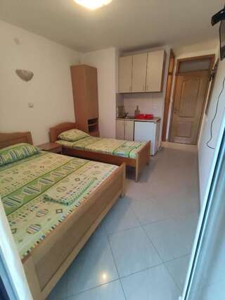 Апартаменты Apartments Miladinovic Сутоморе Номер-студио с террасой-15