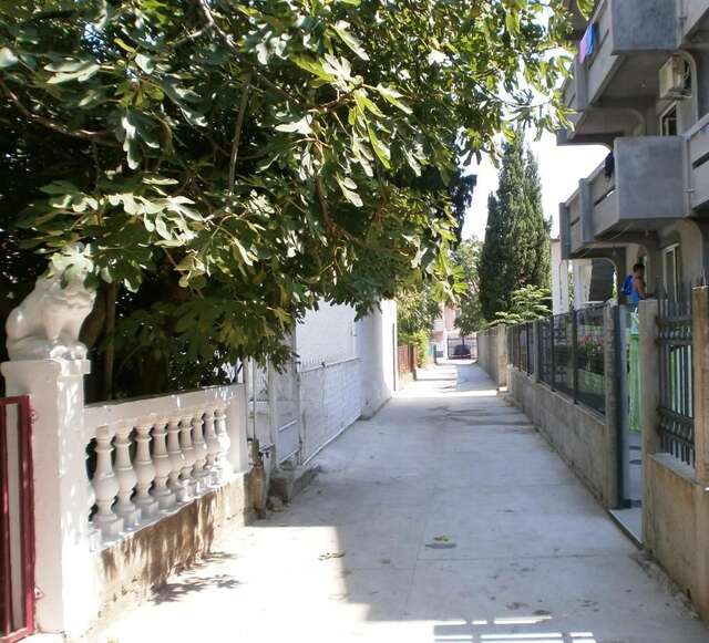 Апартаменты Apartments Miladinovic Сутоморе-24